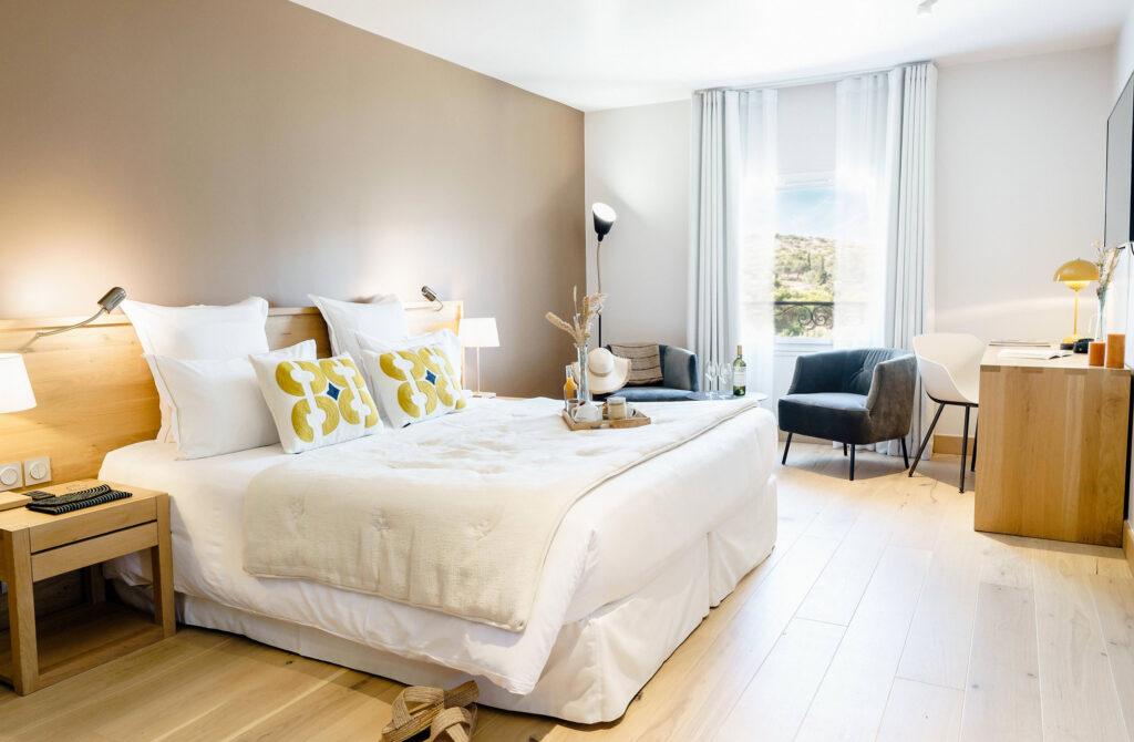 Chambre-Confort-Hospitalet-CREDIT-PHOTO-SOUFIANE-ZAIDI-12-scaled-1.jpg