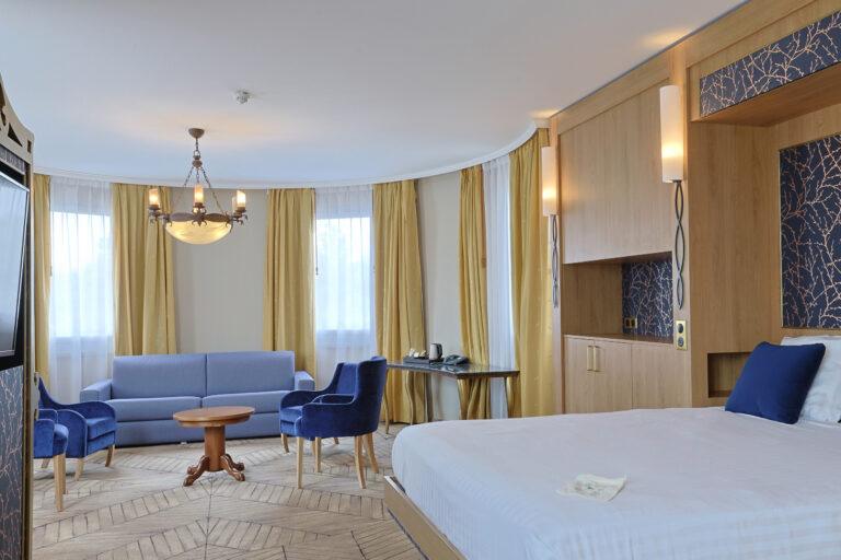 Suite-room-scaled-1.jpg