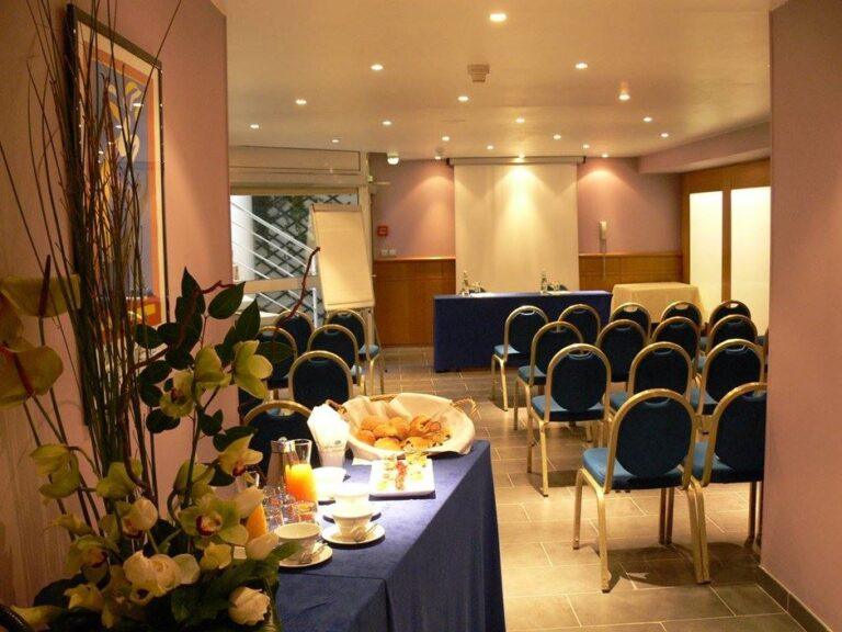 amarante-cannes-1lieu1salle-meeting.jpg
