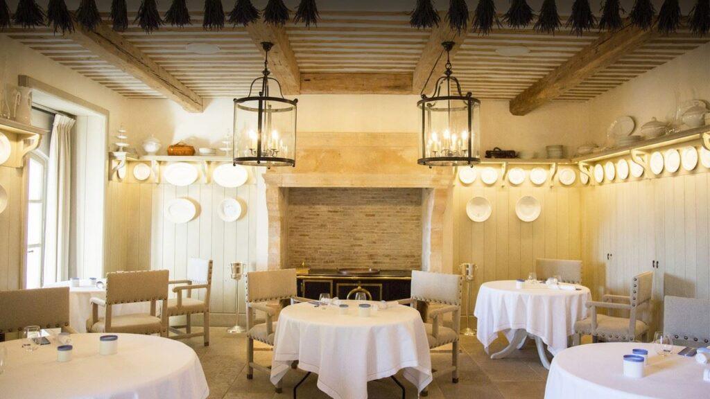 bastide-gordes-1lieu1salle-banquets.jpg