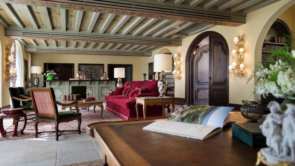 bastide-gordes-1lieu1salle-evenements.jpg