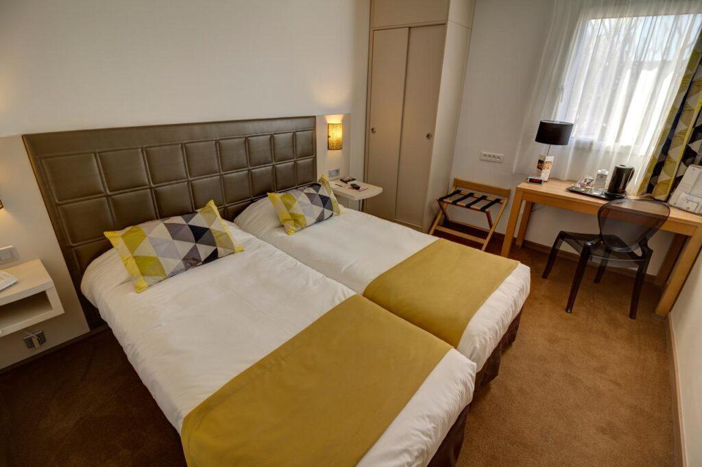best-western-hotel-atrium-1lieu1salle-conferences.jpg
