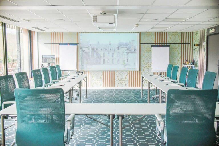 chateauform-domaine-tremblay-1lieu1salle-meetings.jpg