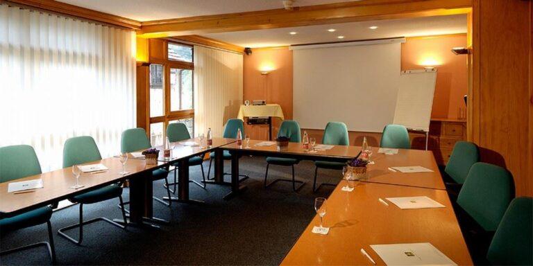 clos-sources-1lieu1salle-meeting.jpg