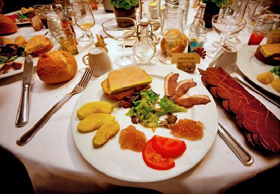 denise-traiteur-1lieu1salle-banquets.jpg