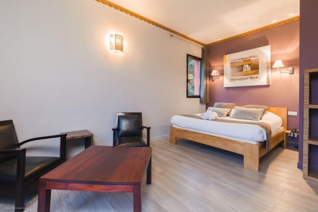 disini-hotel-1lieu1salle-reunion.jpg