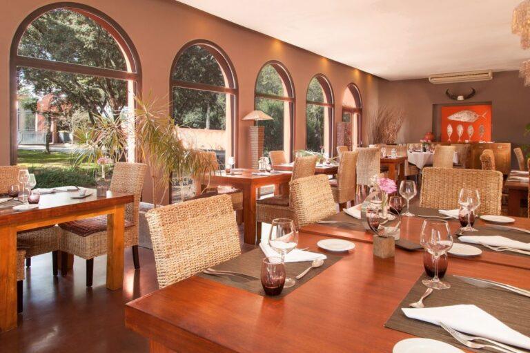 disini-hotel-1lieu1salle-reunions.jpg