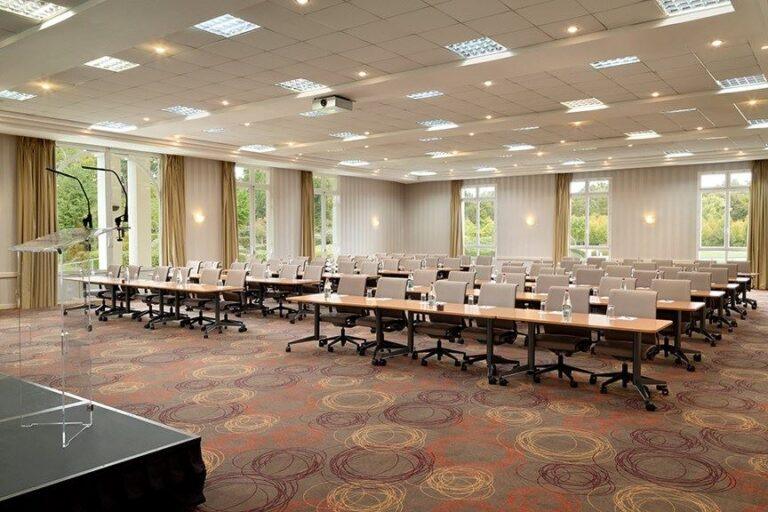 dolce-chantilly-1lieu1salle-conference.jpg