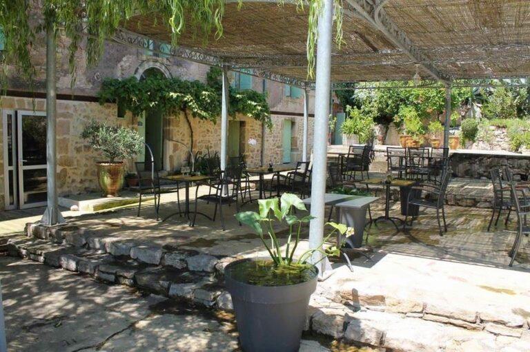 domaine-de-bessilles-1lieu1salle-event.jpg