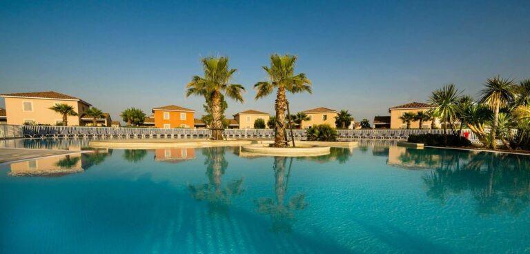 domaine-du-golf-1lieu1salle-piscine.jpg