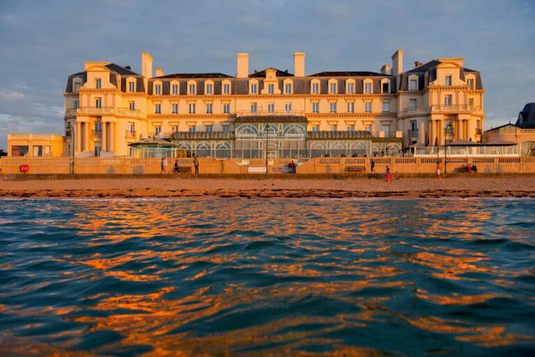 grand-hotel-des-thermes-1lieu1salle-seminaire.jpg