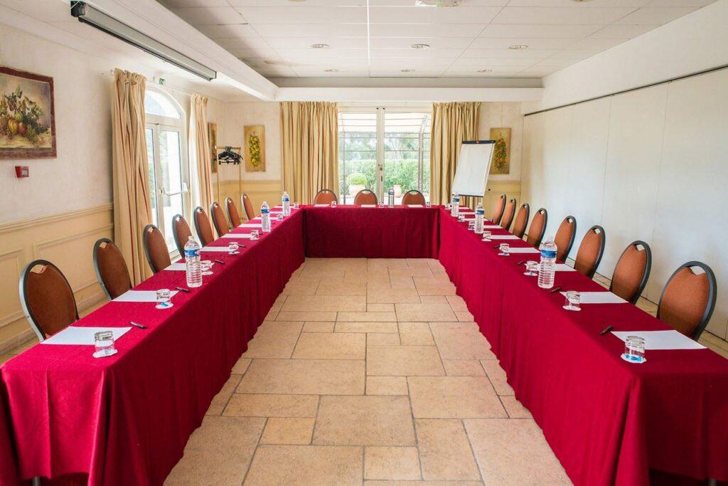 grand-hotel-les-lecques-1lieu1salle-8.jpg