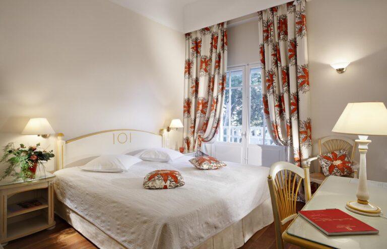 grand-hotel-les-lecques-1lieu1salle-bookings.jpg