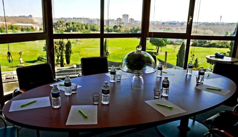 hotel-golf-montpellier-juvignac-1lieu1salle-meeting.jpg