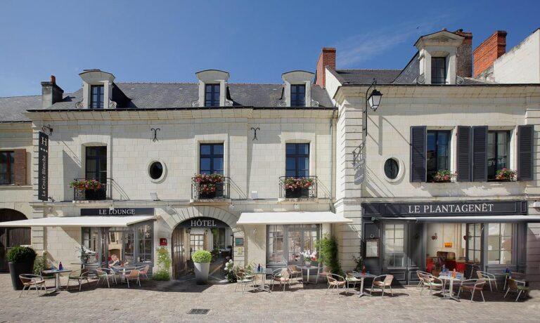 hotel-la-croix-blanche-1lieu1salle-agence.jpg
