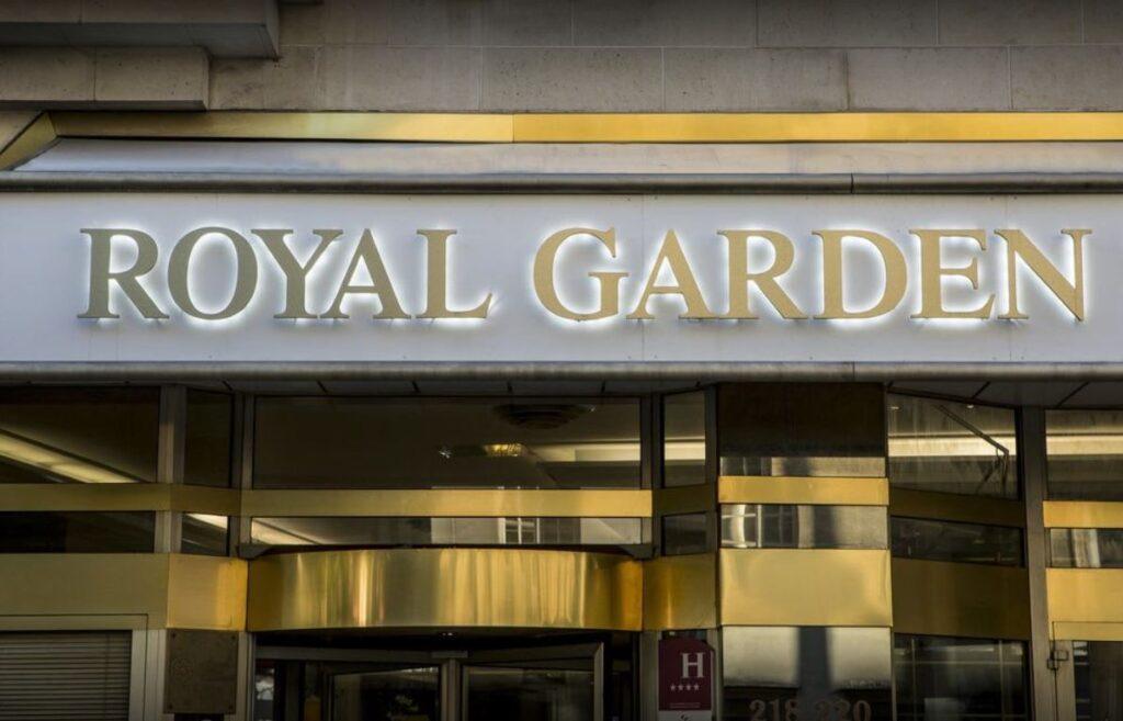 hotel-royal-garden-les-champs-elysees-1lieu1salle.jpg