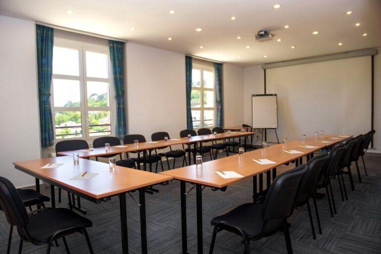 jardins-sainte-maxime-1lieu1salle-seminaires.jpg