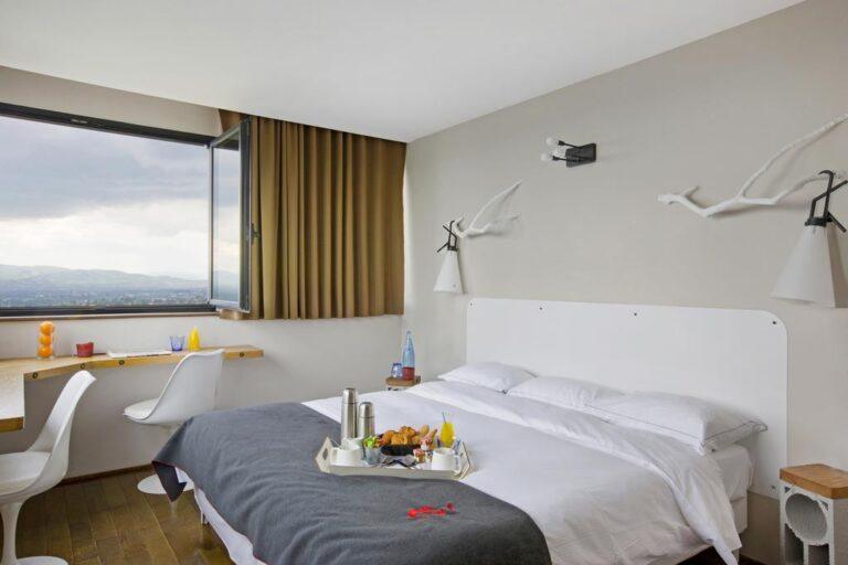 l-ermitage-hotel-1lieu1salle-conferences.jpg