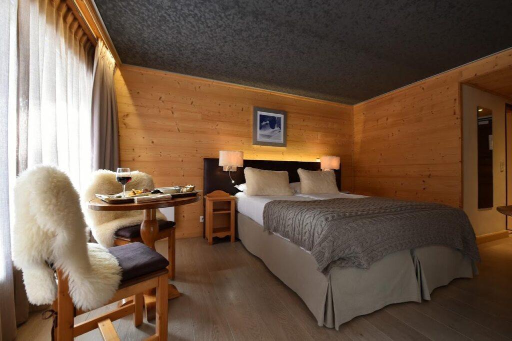 l-hotel-la-chemenaz-1lieu1salle-booking.jpg