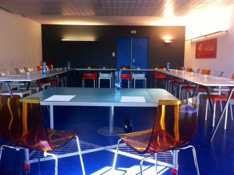 la-pergola-du-sporting-1lieu1salle-salle-seminaire.jpg