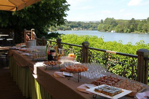 le-manoir-des-cygnes-1lieu1salle-buffet.jpg