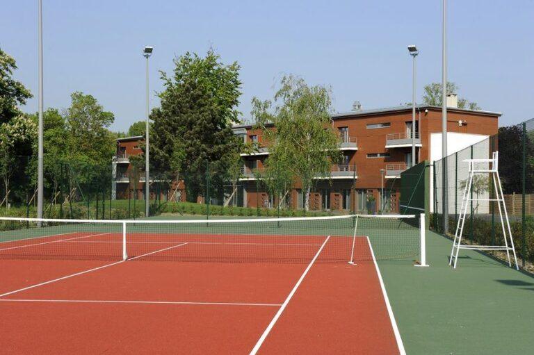 le-relais-de-la-malmaison-1lieu1salle-tennis.jpg