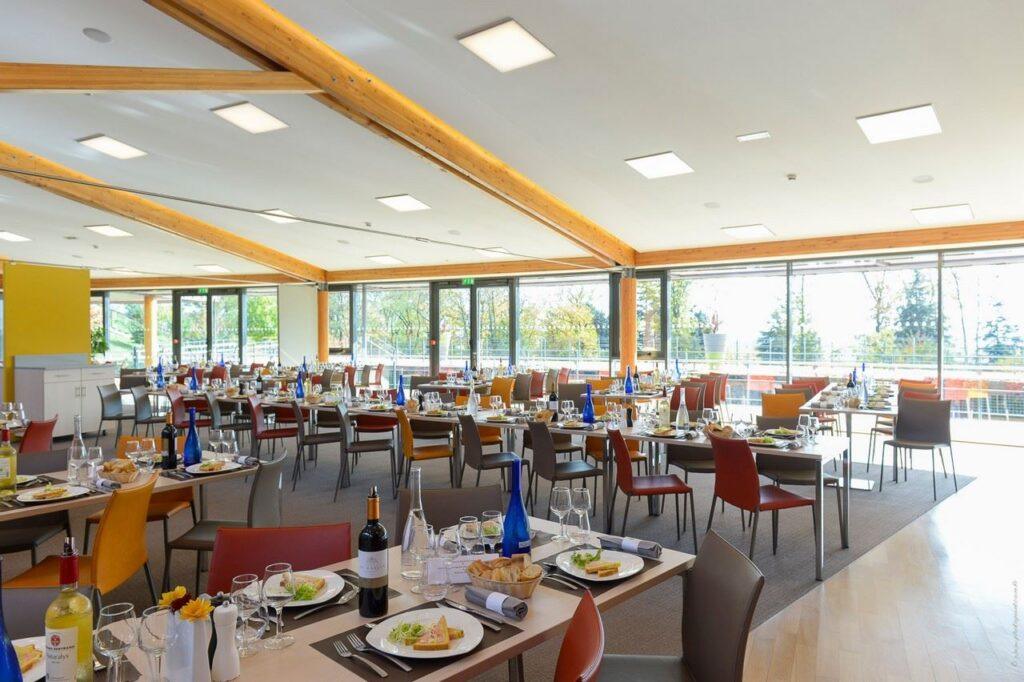 les-gatines-1lieu1salle-restaurant.jpg