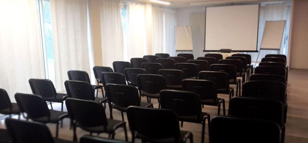les-oliviers-1lieu1salle-conference.jpg