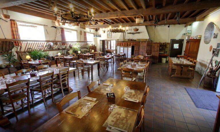 logis-auberge-de-l-etable-1lieu1salle-reunions.jpg