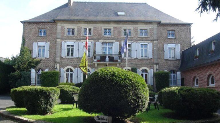 logis-clos-du-montvinage-1lieu1salle-agence.jpg