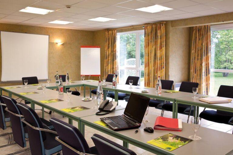 logis-du-pont-neuf-1lieu1salle-salle-booking.jpg