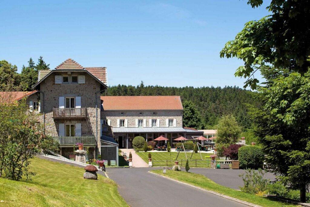 logis-fort-pre-1lieu1salle-event.jpg