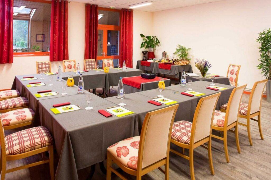 logis-fort-pre-1lieu1salle-meetings.jpg