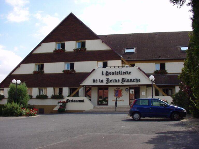 logis-hostellerie-de-la-reine-blanche-1lieu1salle-agence.jpg