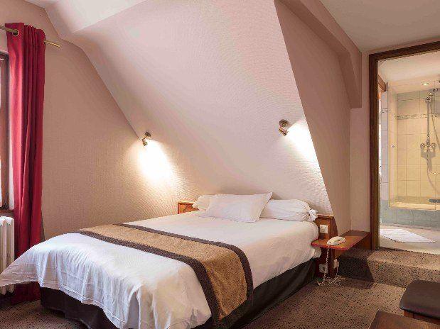 logis-hotel-a-l-etoile-1lieu1salle-events.jpg