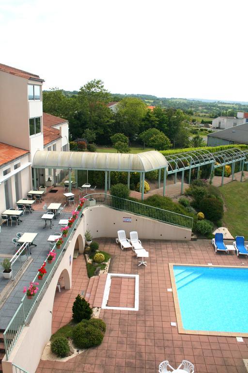 logis-hotel-aloe-rest-l-orchidee-1lieu1salle-booking.jpg