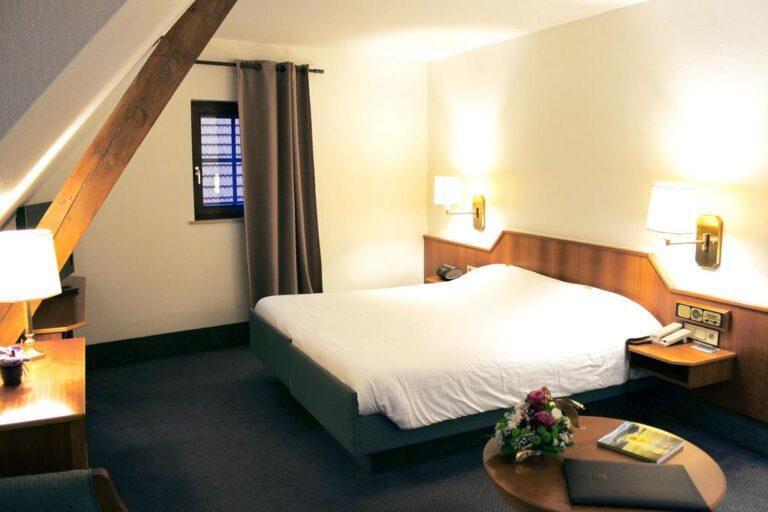 logis-hotel-au-boeuf-1lieu1salle-evenement.jpg