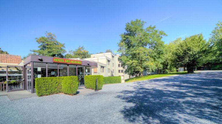 logis-hotel-des-acacias-1lieu1salle-agence.jpg