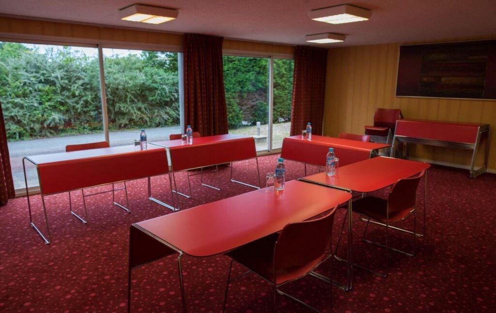 logis-hotel-du-cavier-1lieu1salle-event.jpg