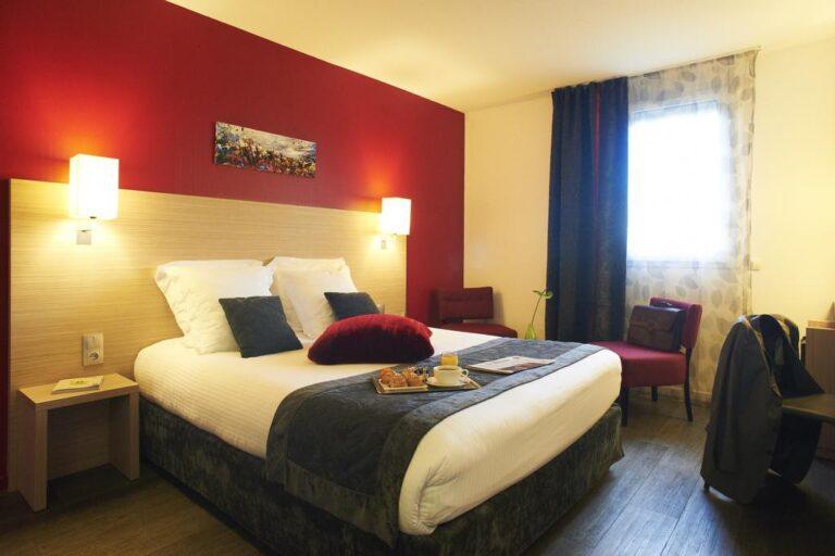 logis-hotel-du-parc-1lieu1salle-congres.jpg