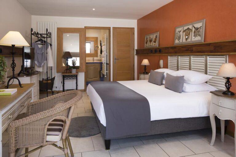 logis-hotel-et-spa-le-lion-d-or-1lieu1salle-convention.jpg