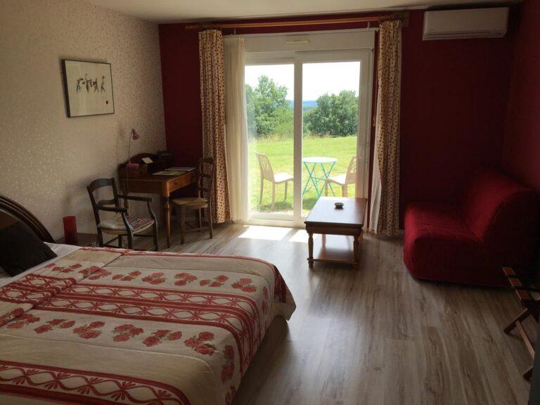 logis-hotel-la-bergerie-1lieu1salle-events.jpg