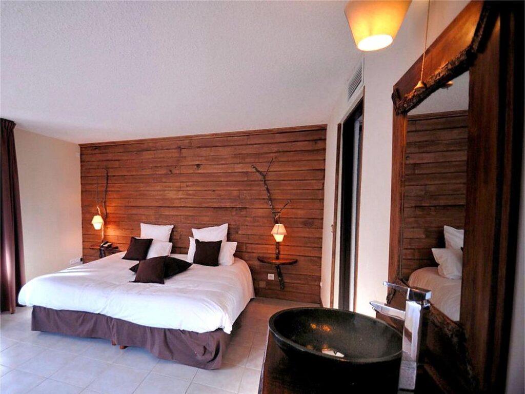 logis-hotel-le-belvedere-1lieu1salle-events.jpg
