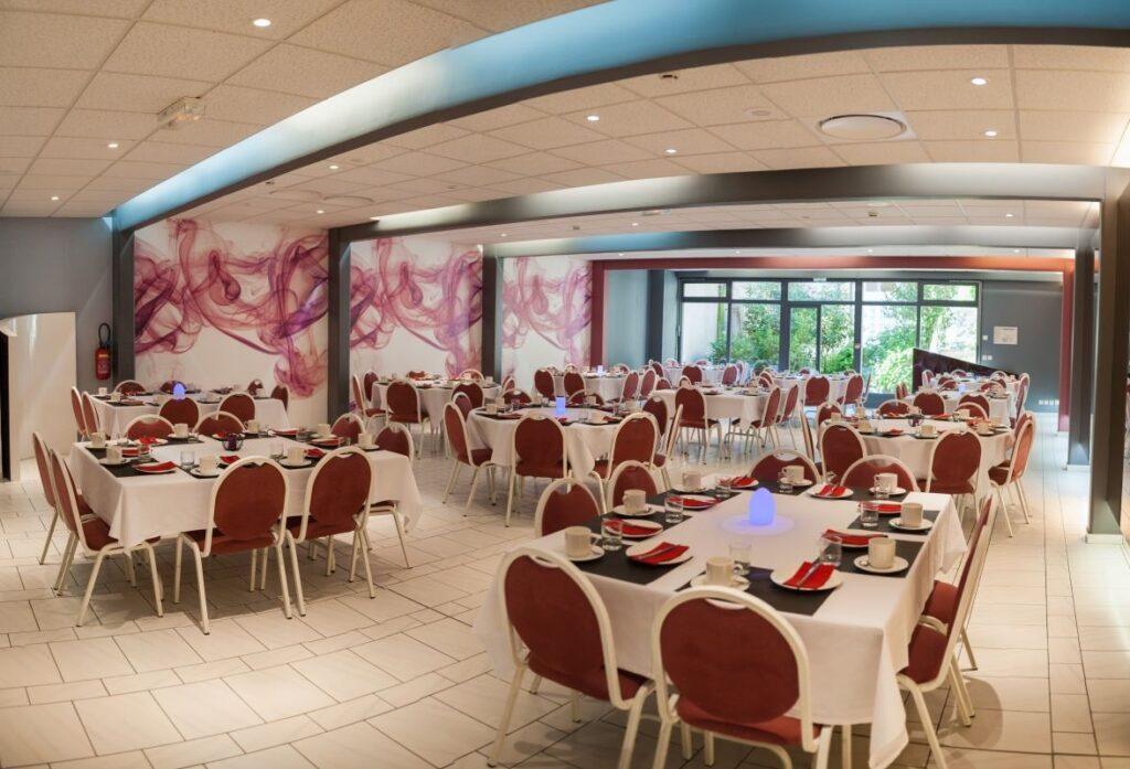 logis-hotel-le-fruitier-1lieu1salle-event.jpg