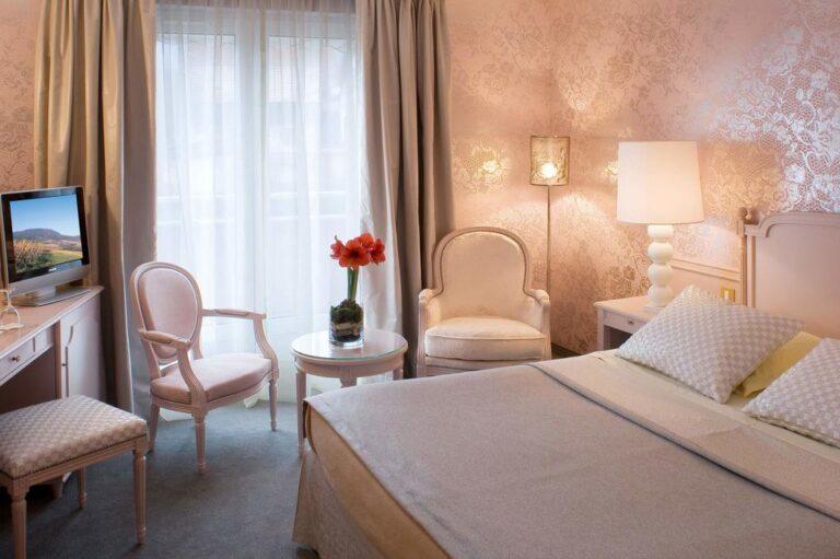 logis-hotel-le-parc-1lieu1salle-event.jpg
