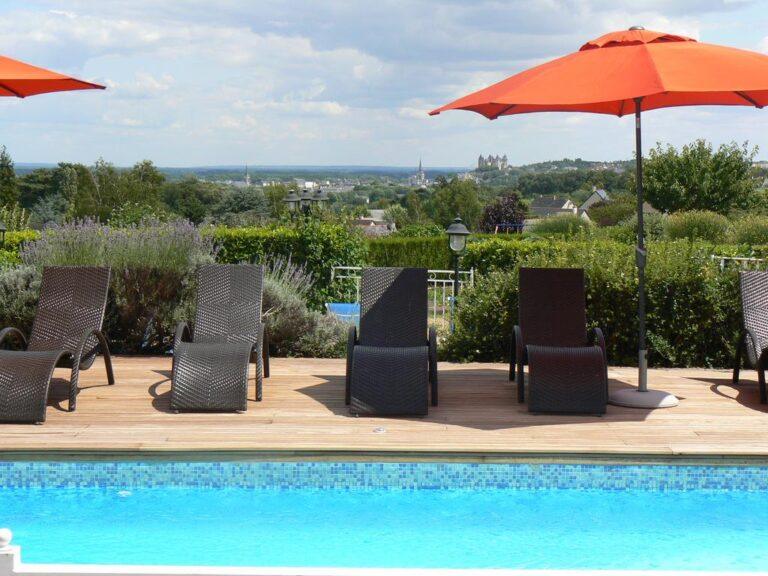 logis-hotel-les-terrasses-de-saumur-1lieu1salle-event.jpg