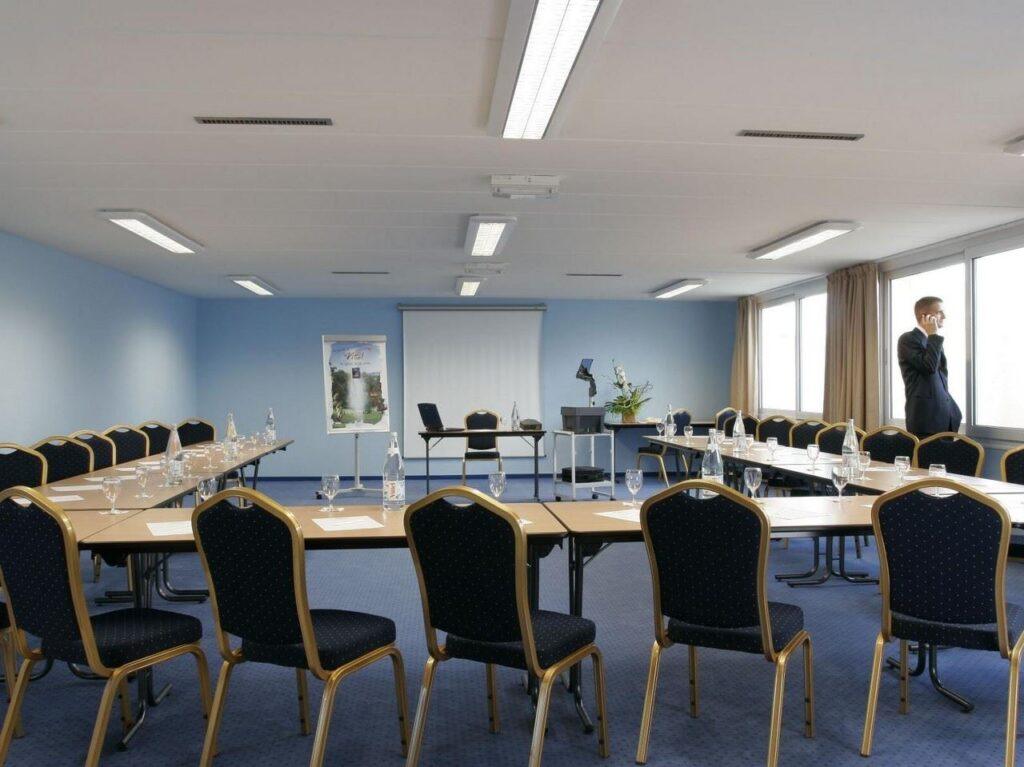 logis-l-oree-du-bois-1lieu1salle-event.jpg