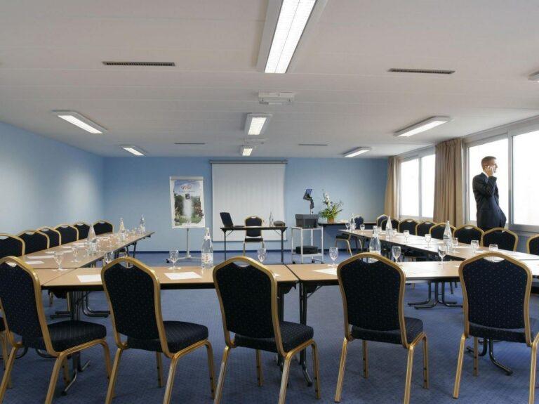 logis-l-oree-du-bois-1lieu1salle-event.jpg