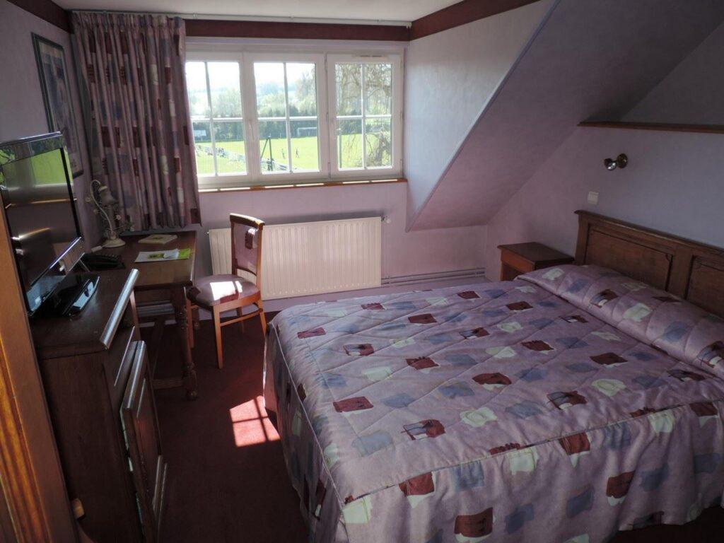 logis-la-villa-des-houx-1lieu1salle-booking.jpg