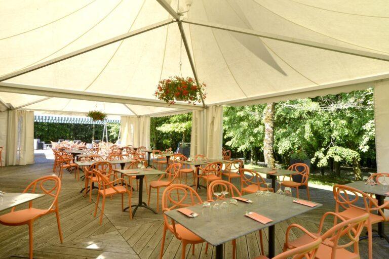 logis-le-bois-dormant-1lieu1salle-salle-conference.jpg